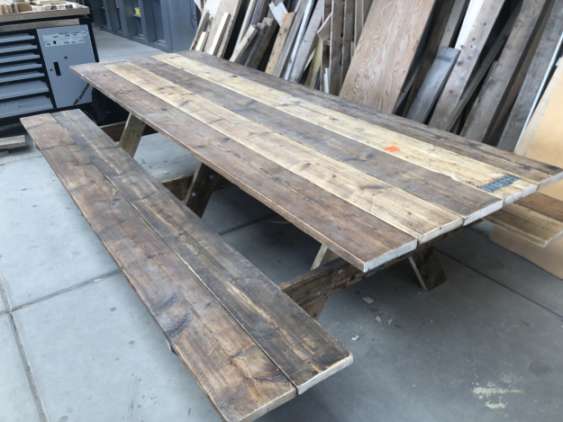 picknicktafel.JPG